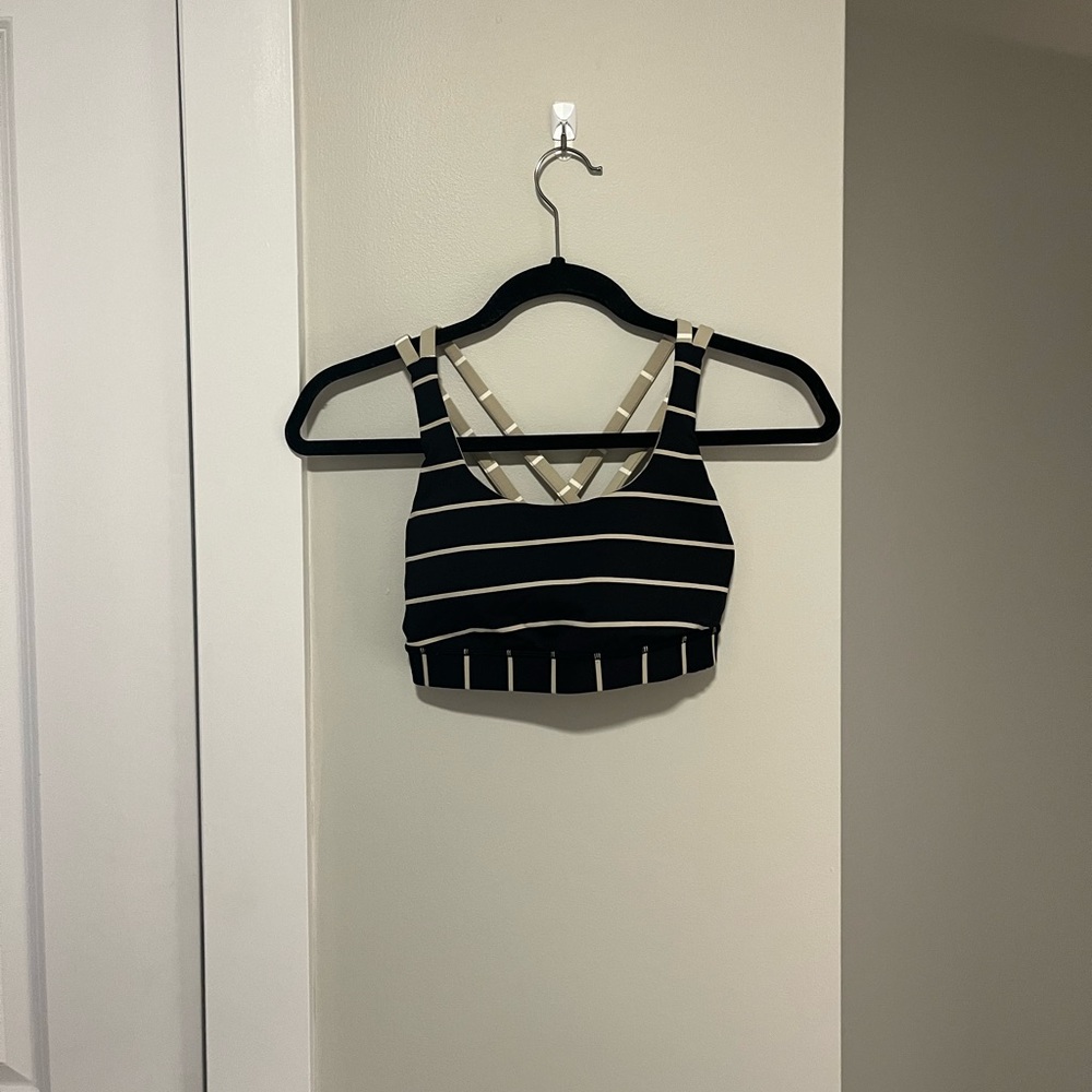 Lululemon Sports Bra (sz 4)